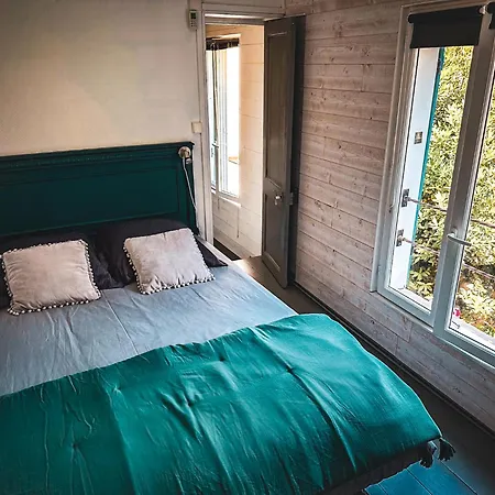 Bed & Breakfast Le 105, *