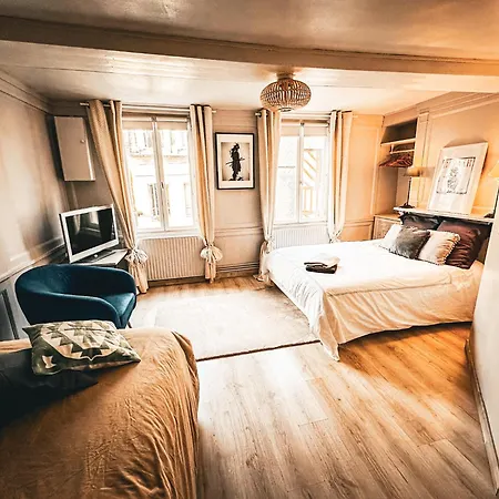 Le 105, Bed & Breakfast 4*
