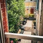 Le 105,