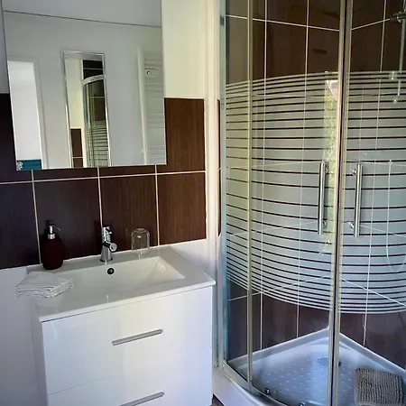 Bed & Breakfast Le 105,
