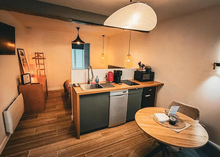 Alojamento de Acomodação e Pequeno-almoço Le 105,