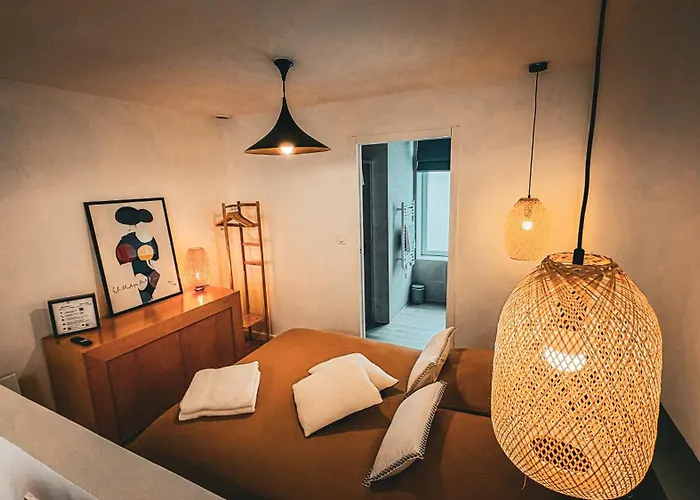 Le 105, Alojamento de Acomodação e Pequeno-almoço